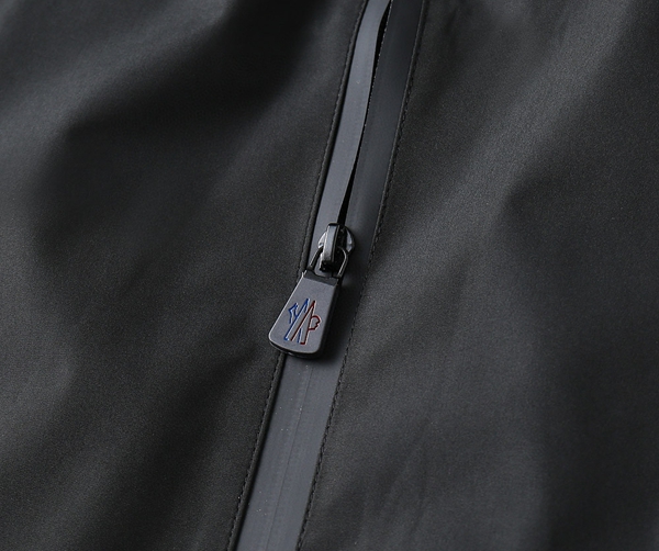 ブランドジャケット側面デザイン